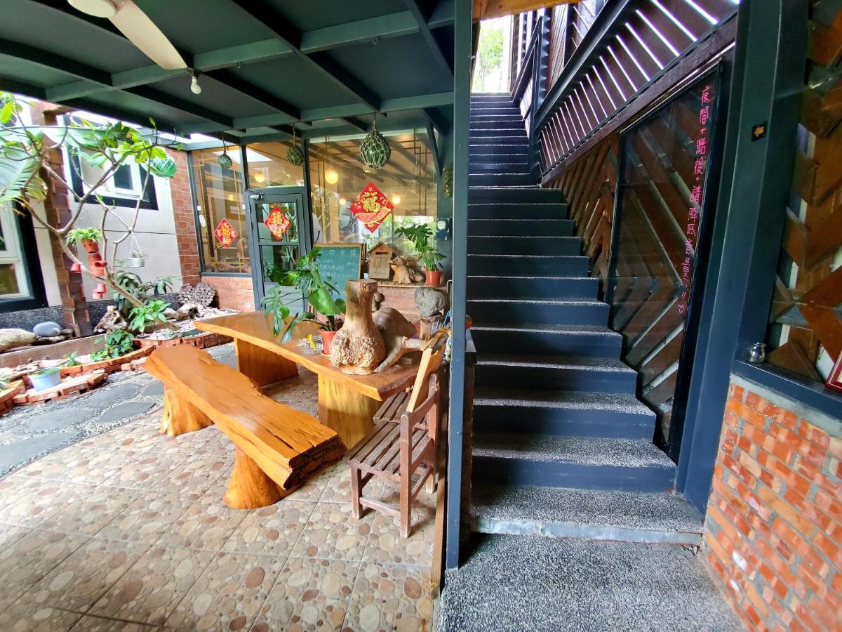 Stone Home Bed And Breakfast Taitung Экстерьер фото